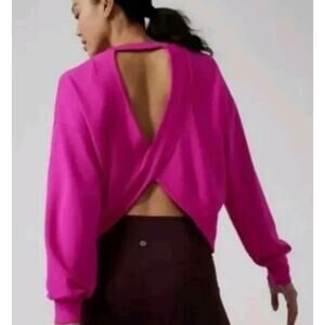 Athleta Savasana Twist Back Yoga Sweatshirt–Electric Pink–Size XS–Open Back
